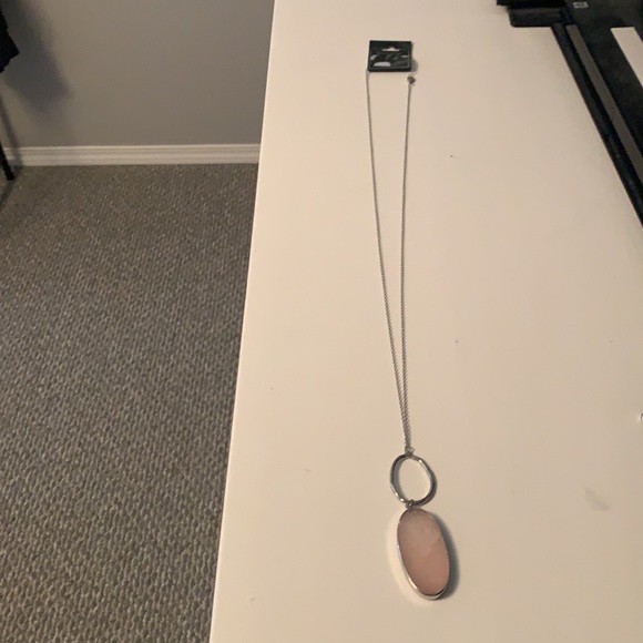 Shagwear necklace - Picture 2 of 3